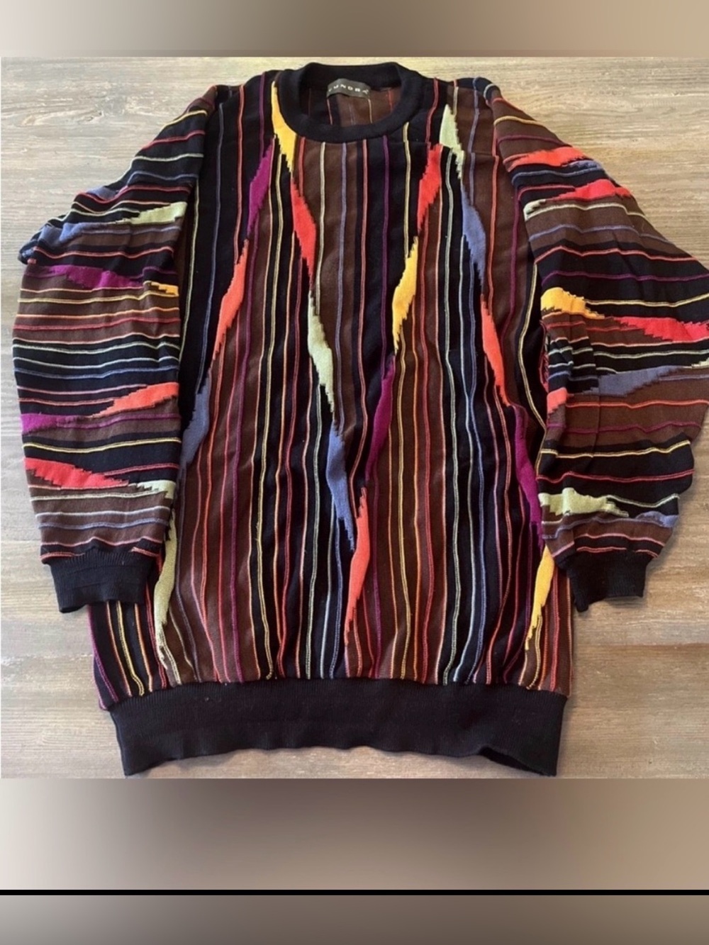 VTG Tundra crewneck Sweater 3D Knit COLOURFUL made in Canada 100 % Cotton SZ M
